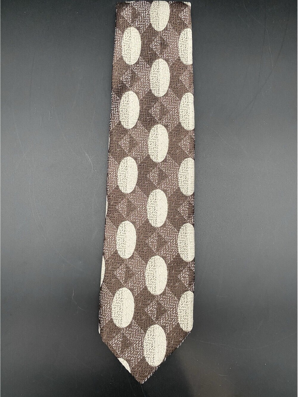 Buckingham Men's Gray Polka-Dot & Diamond Pattern Necktie - VTG 1989